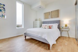 Piękne i ekskluzywne wnętrze Twojej sypialni - designerska pościel nada jej szyku
